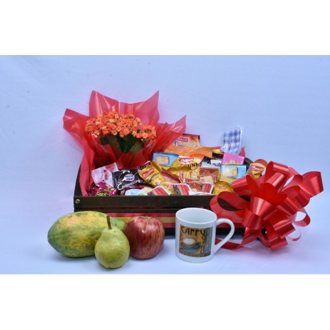 Cesta de Café Standart + Frutas + Caneca